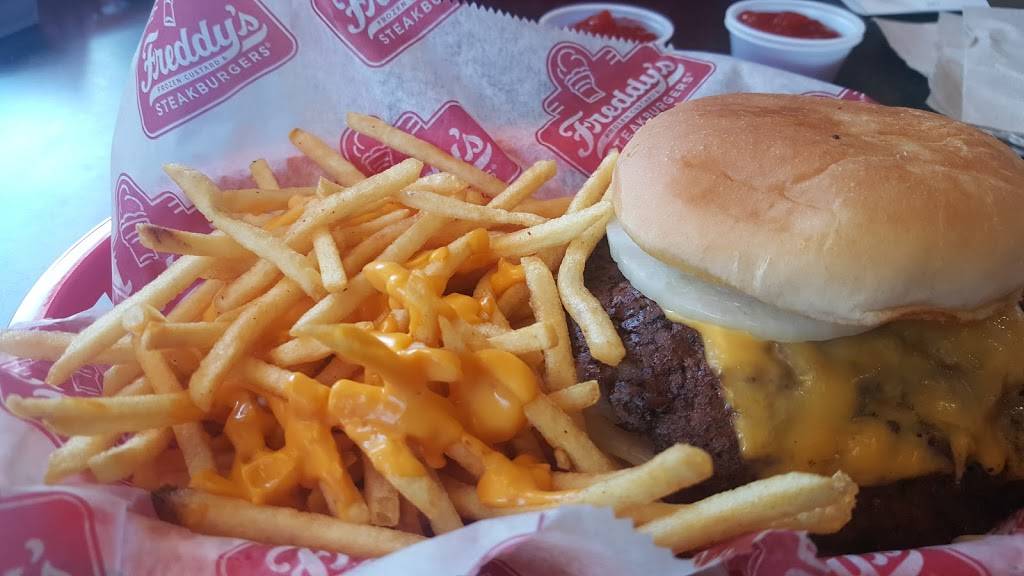 Freddys Frozen Custard & Steakburgers | restaurant | 10019 E 350 Hwy, Raytown, MO 64138, USA | 8168865975 OR +1 816-886-5975