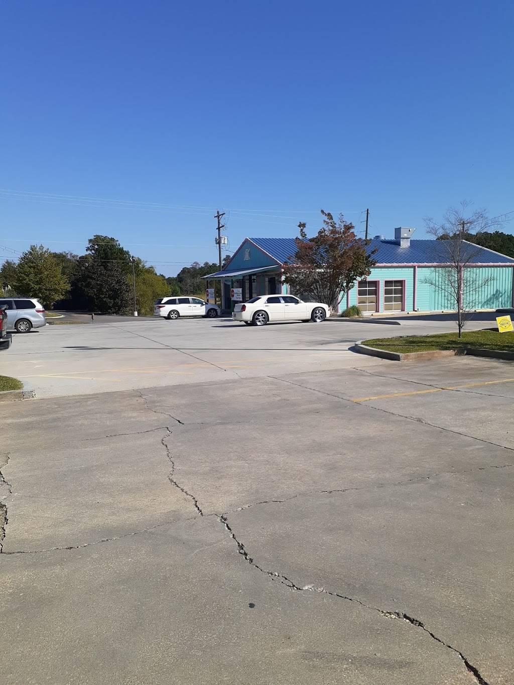 Monicas Caribbean Seafood | restaurant | 11 Lake Forgetful, Hattiesburg, MS 39402, USA | 6013365095 OR +1 601-336-5095