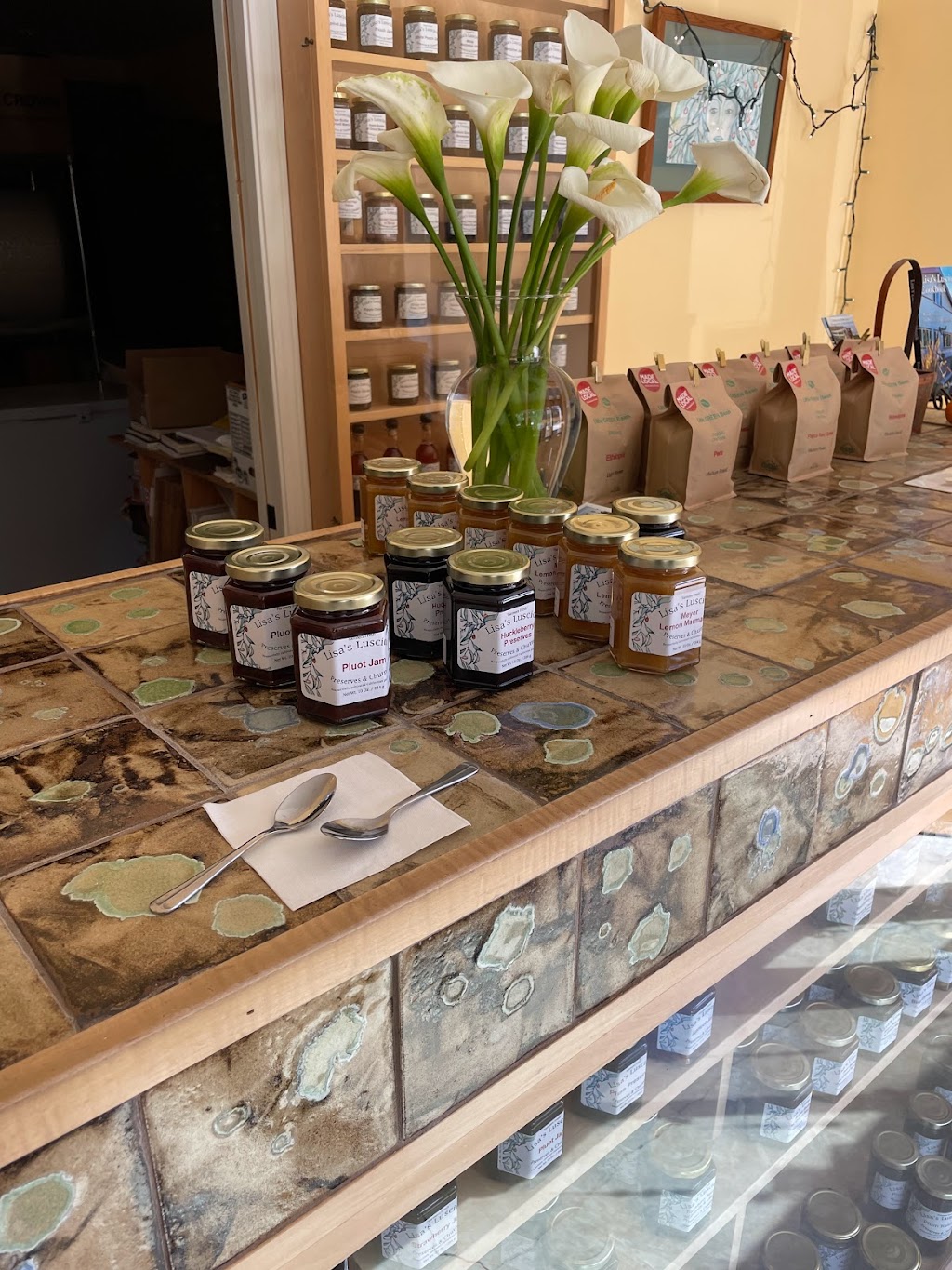 Lisas Luscious Kitchen | bakery | 90 Main St, Point Arena, CA 95468, USA | 7078822452 OR +1 707-882-2452