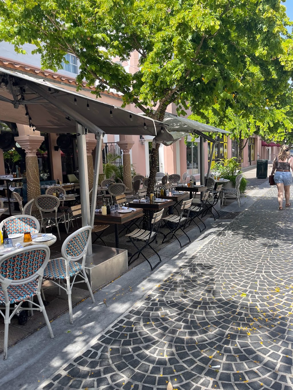 V E Restaurants | restaurant | 405 Española Way, Miami Beach, FL 33139, USA | 7864569848 OR +1 786-456-9848