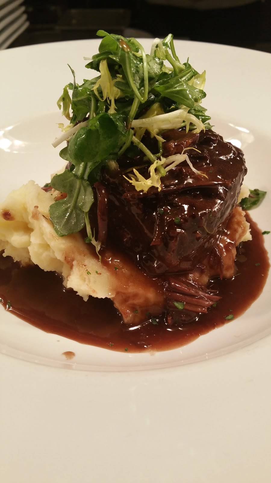 Neighborhood Services Bar Room & Broiler | restaurant | 10720 Preston Rd, Dallas, TX 75230, USA | 2143681101 OR +1 214-368-1101