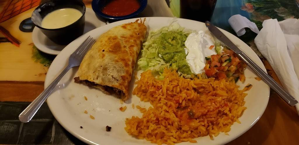 El Azteca Mexican Restaurant | restaurant | 441 S Brady St, Claremore, OK 74017, USA | 9183422401 OR +1 918-342-2401