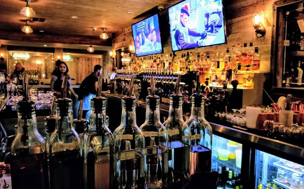 The Recess Room | restaurant | 18380 Brookhurst St, Fountain Valley, CA 92708, USA | 7143770398 OR +1 714-377-0398