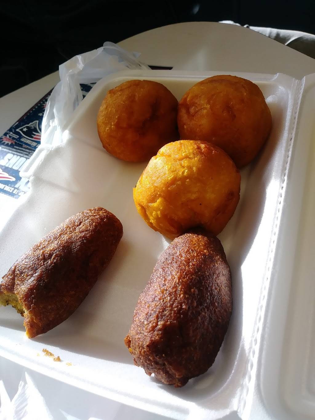 El Tipico | restaurant | 147 Lawrence St, Lawrence, MA 01841, USA | 9789753715 OR +1 978-975-3715