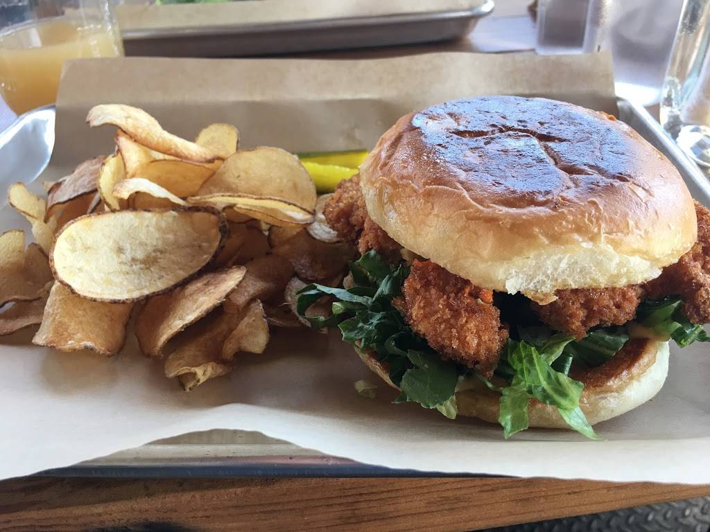 Sideshow Kitchen | restaurant | 942 Stanford Ave, Oakland, CA 94608, USA | 5108087519 OR +1 510-808-7519