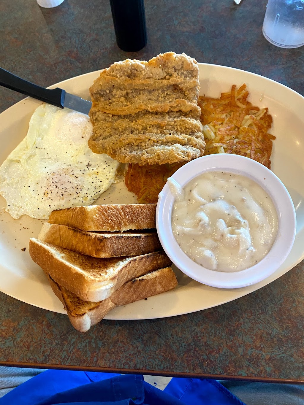 Alphys Catfish House | restaurant | 1900 FL-87 A, Navarre, FL 32566, USA | 8505151201 OR +1 850-515-1201