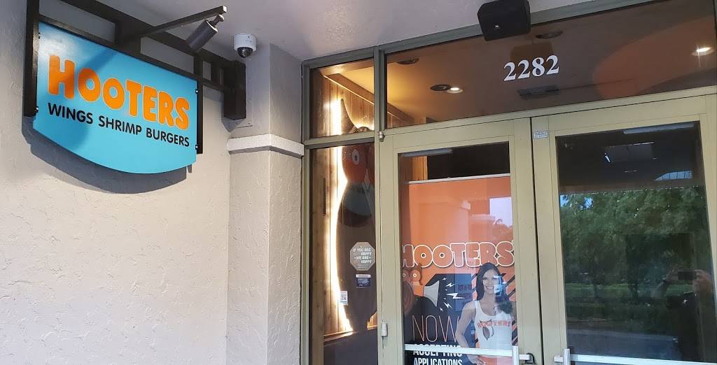 Hooters | restaurant | 2282 Weston Rd, Weston, FL 33326, USA | 9549907047 OR +1 954-990-7047