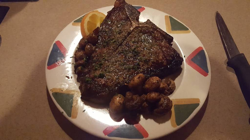 Martys Blue Room | restaurant | 100 Old Newport St, Nanticoke, PA 18634, USA | 5707357028 OR +1 570-735-7028