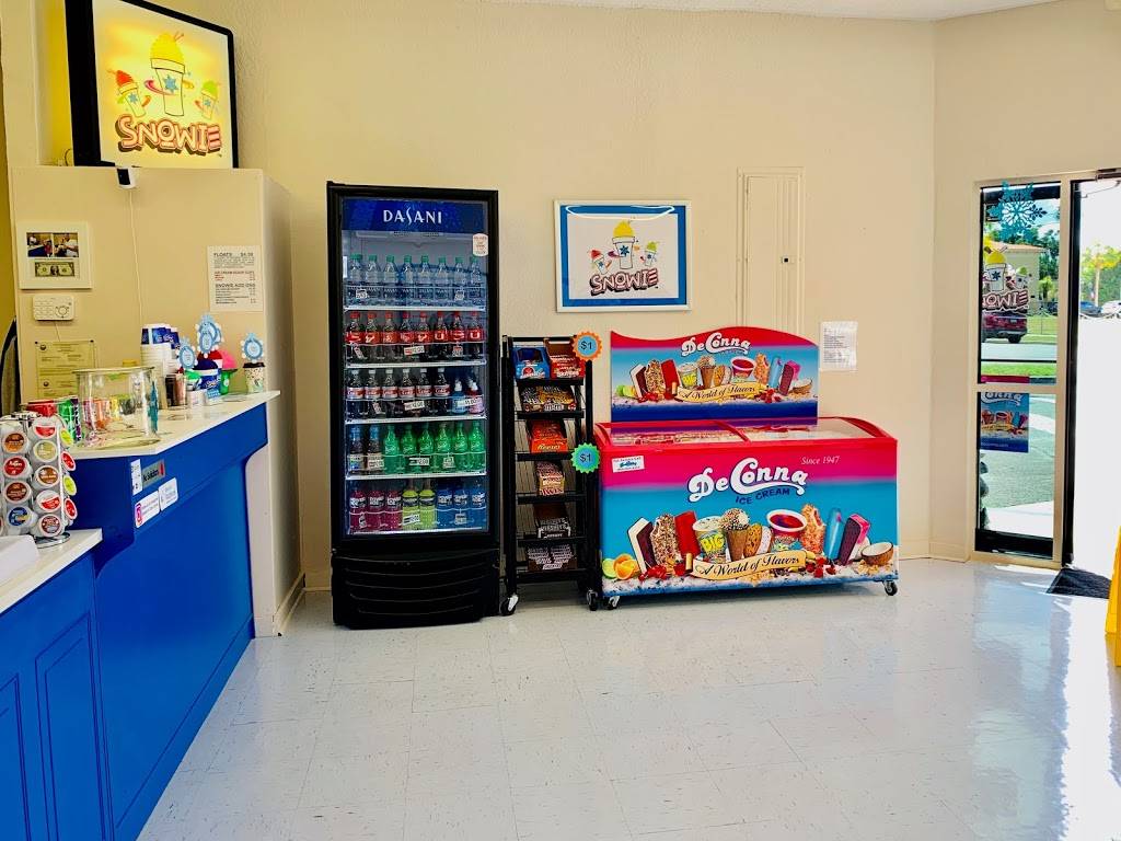 Snowie of Clay County | restaurant | 110 N Magnolia Ave, Green Cove Springs, FL 32043, USA | 9046572219 OR +1 904-657-2219