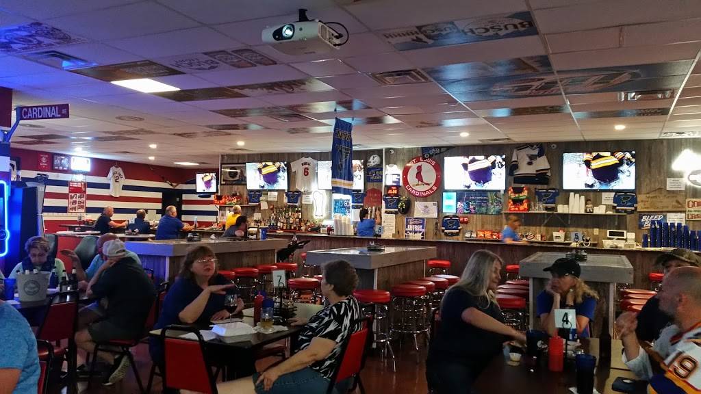 Mueths Tavern | restaurant | 2 N Main St, Smithton, IL 62285, USA | 6182778309 OR +1 618-277-8309