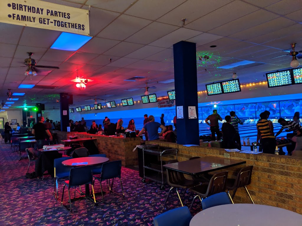 Four Seasons Sports | restaurant | 1745 Dekalb Ave, Sycamore, IL 60178, USA | 8158955125 OR +1 815-895-5125