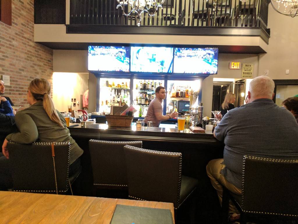 Apres Wine Bar & Bistro | restaurant | 1010 Martin St, Iowa City, IA 52245, USA | 3194991198 OR +1 319-499-1198