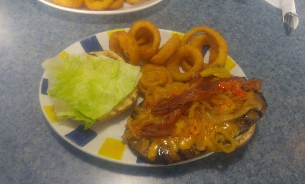 Wimpys Diner | restaurant | 1001 Division St, Cobourg, ON K9A 5J5, Canada | 9053734033 OR +1 905-373-4033