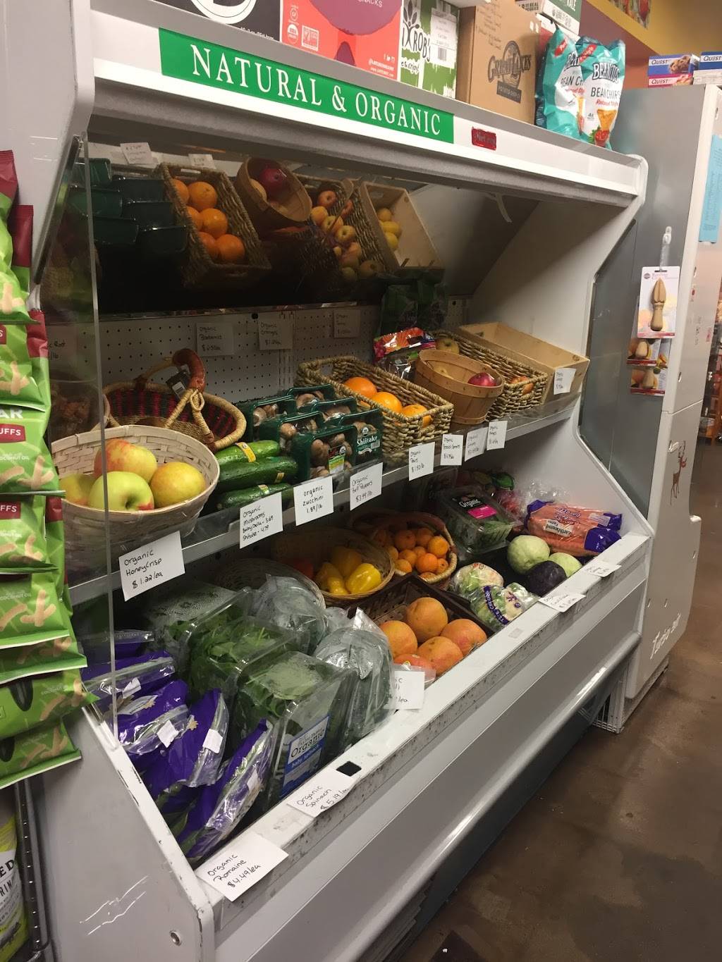 Health Hutt | restaurant | 3112 Henry St, Norton Shores, MI 49441, USA | 2317391568 OR +1 231-739-1568