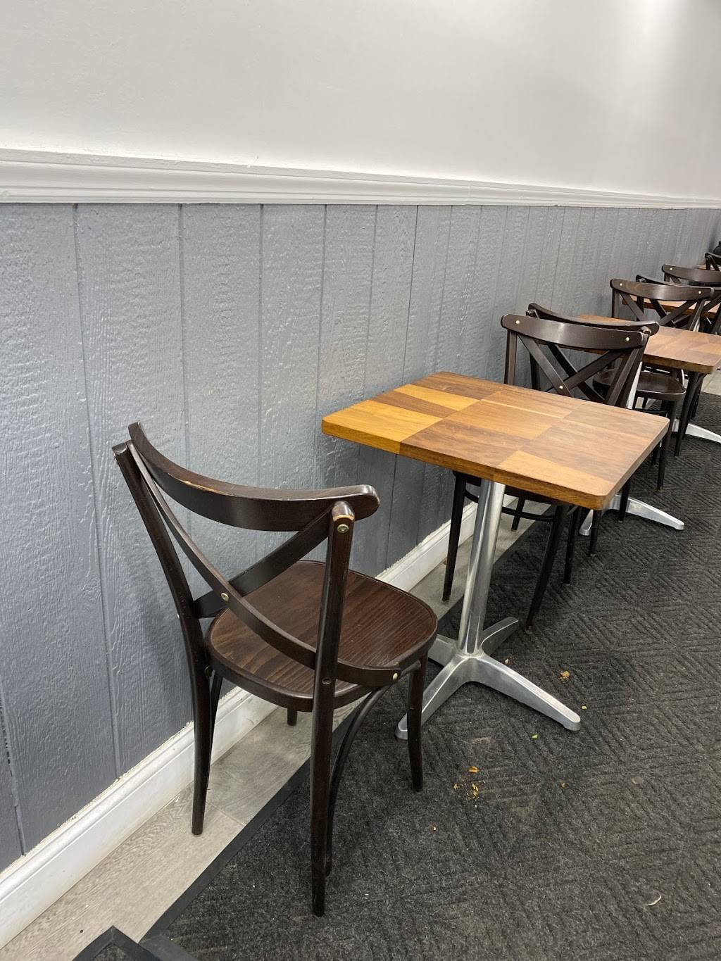 Nonnaz Pizza & Italian Restaurant | restaurant | 49-14 30th Ave, Queens, NY 11377, USA | 7188061165 OR +1 718-806-1165