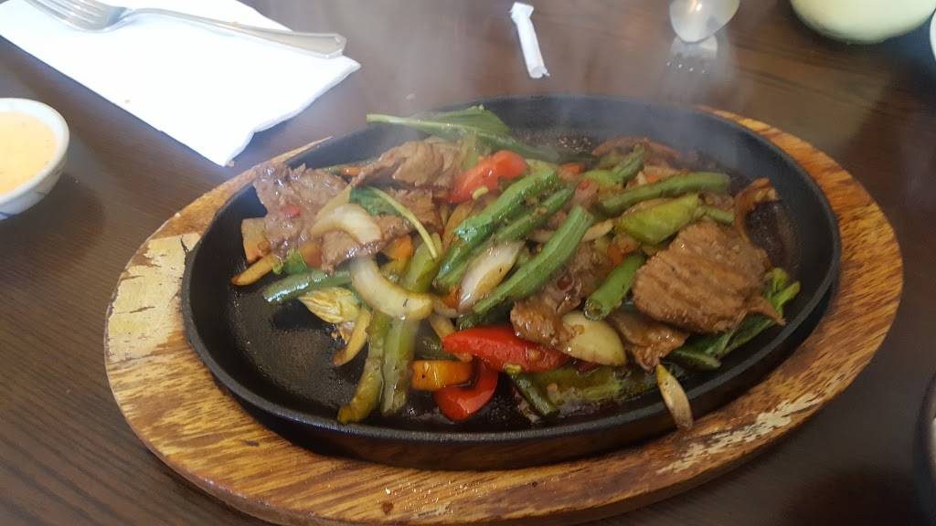 Amina Thai Cuisine | restaurant | 169-22 Hillside Avenue, Jamaica, NY 11432, USA | 7188801804 OR +1 718-880-1804