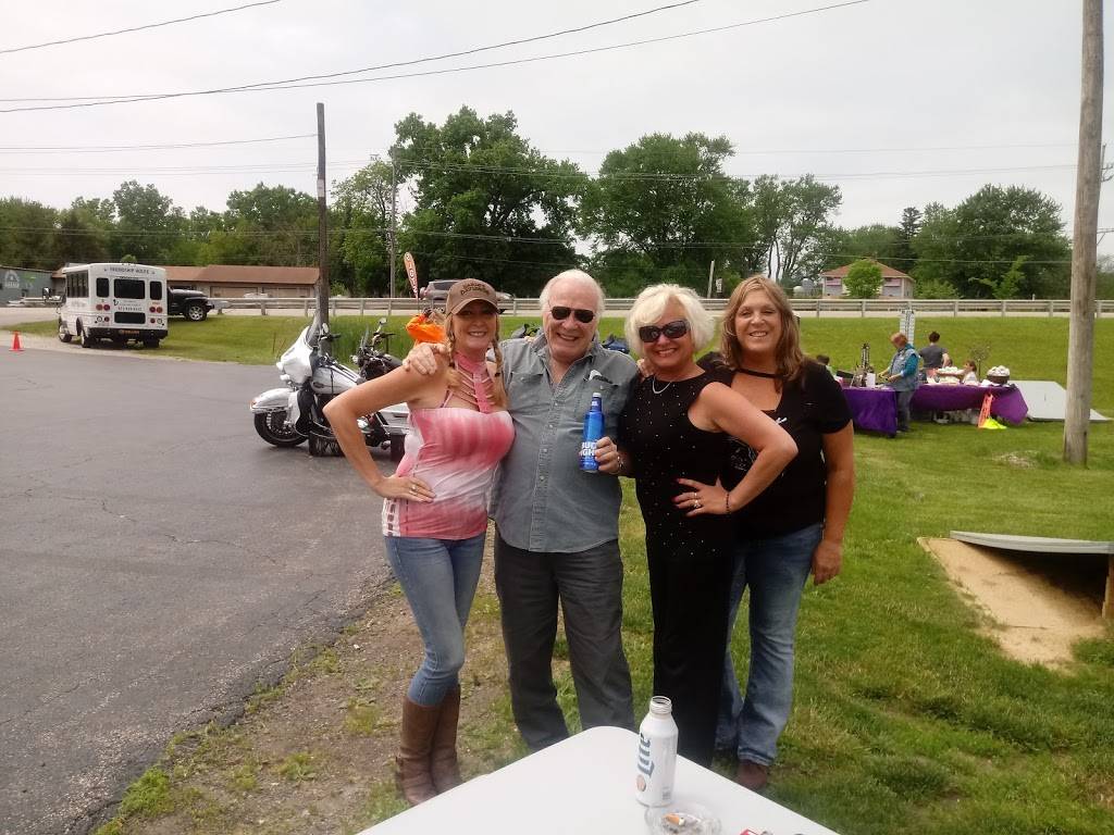 Riverside Pub | restaurant | 1625 IL-176, Crystal Lake, IL 60014, USA | 8154446200 OR +1 815-444-6200