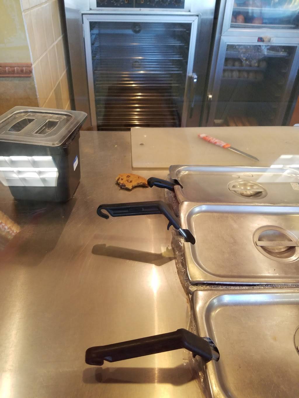 Subway Restaurants | restaurant | 256 Shoreline Hwy, Mill Valley, CA 94941, USA | 4153840215 OR +1 415-384-0215