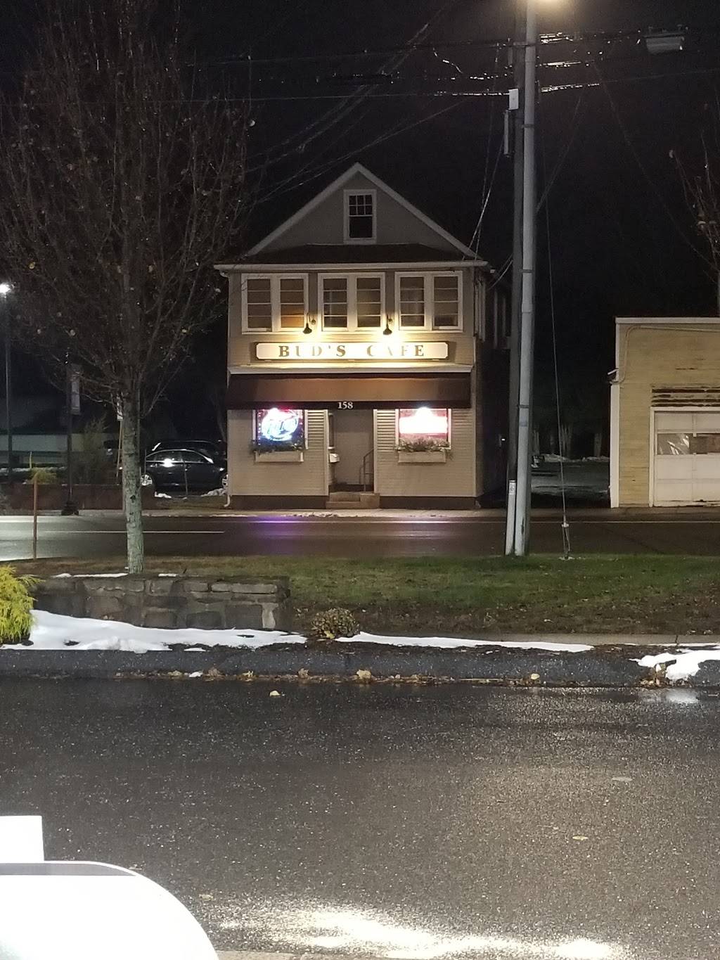 Buds Cafe | restaurant | 158 Main St # 1, Portland, CT 06480, USA | 8603421540 OR +1 860-342-1540