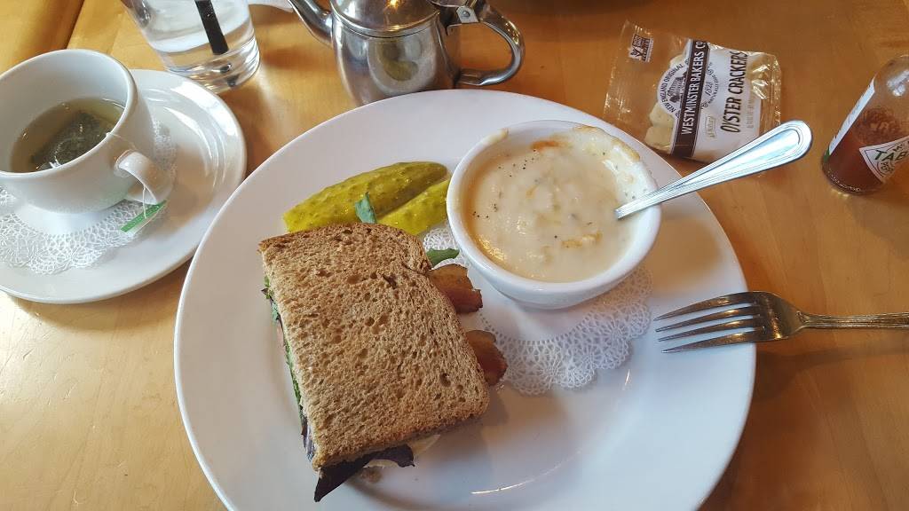 The Windmill Bistro | restaurant | 16009 60th St E a, Sumner, WA 98390, USA | 2538267897 OR +1 253-826-7897