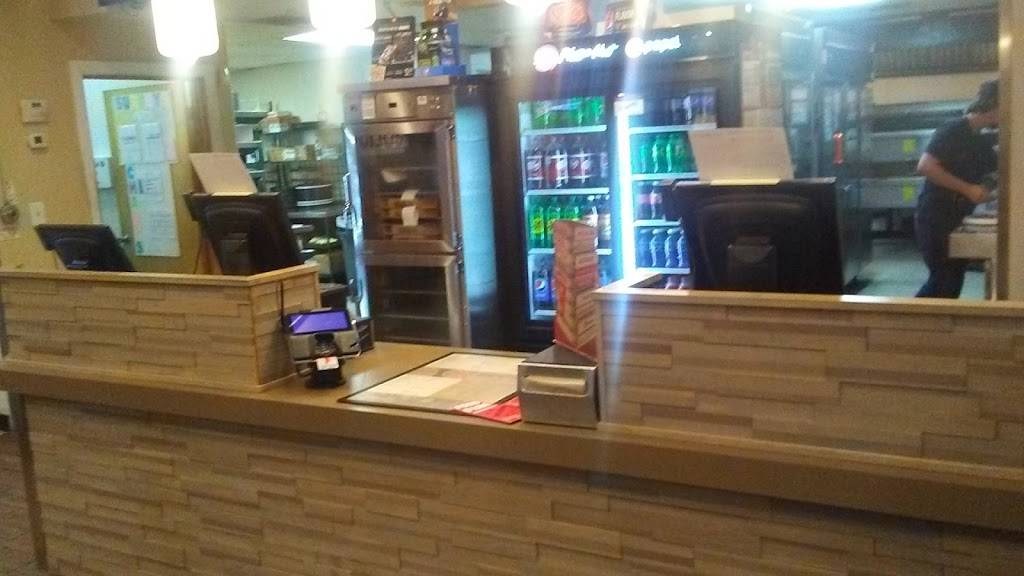 Pizza Hut | meal takeaway | 3208 Holland Road Suite 116, Virginia Beach, VA 23453, USA | 7575639999 OR +1 757-563-9999