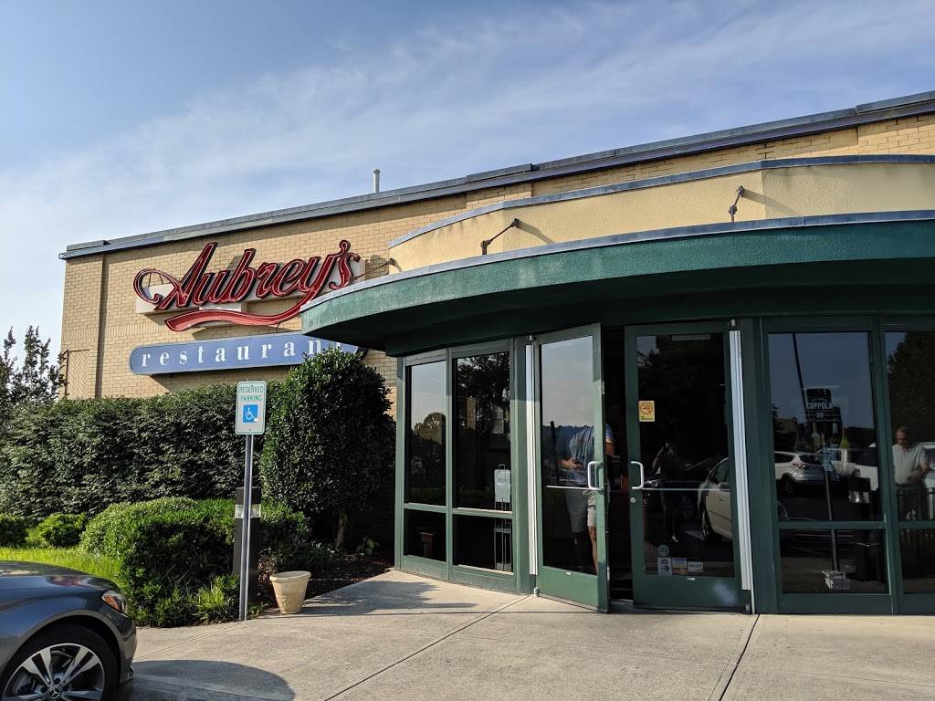 Aubreys | restaurant | 401 Town Creek Rd E #5612, Lenoir City, TN 37772, USA | 8659863113 OR +1 865-986-3113