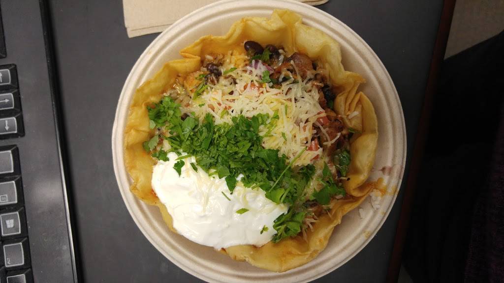 QDOBA Mexican Eats | restaurant | 1321 Herr Ln Suite 150, Louisville, KY 40222, USA | 5026183622 OR +1 502-618-3622