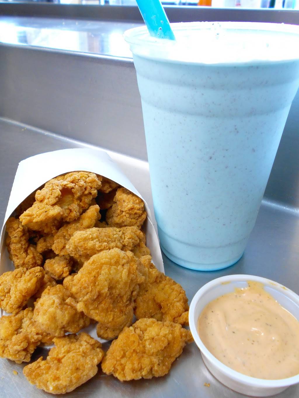 Burger 81 | restaurant | 3900 Wilder Rd, Bay City, MI 48706, USA | 9896861690 OR +1 989-686-1690