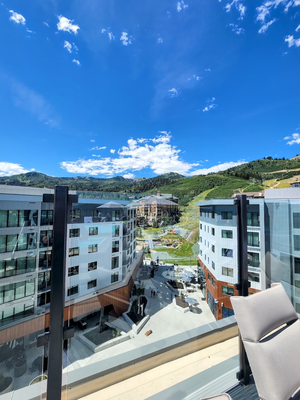 The Pool House | restaurant | 2417 W High Mountain Rd, Park City, UT 84098, USA | 4359626460 OR +1 435-962-6460