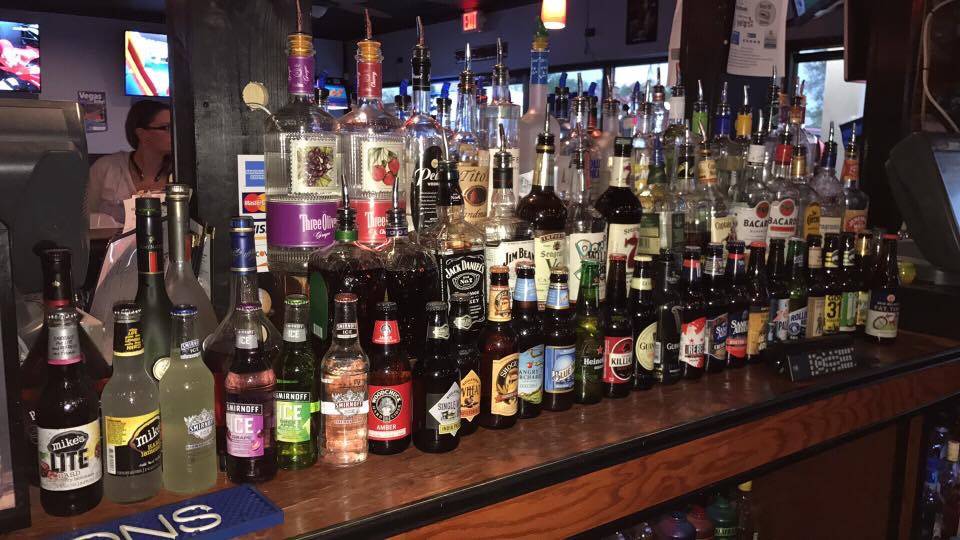 Break Time Bar & Grill | restaurant | 6186 Howdershell Rd, Hazelwood, MO 63042, USA | 3147783411 OR +1 314-778-3411