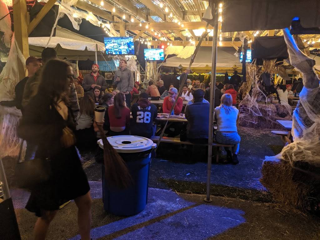 The Lot | restaurant | 3217 10th St N, Arlington, VA 22201, USA | 5712373614 OR +1 571-237-3614