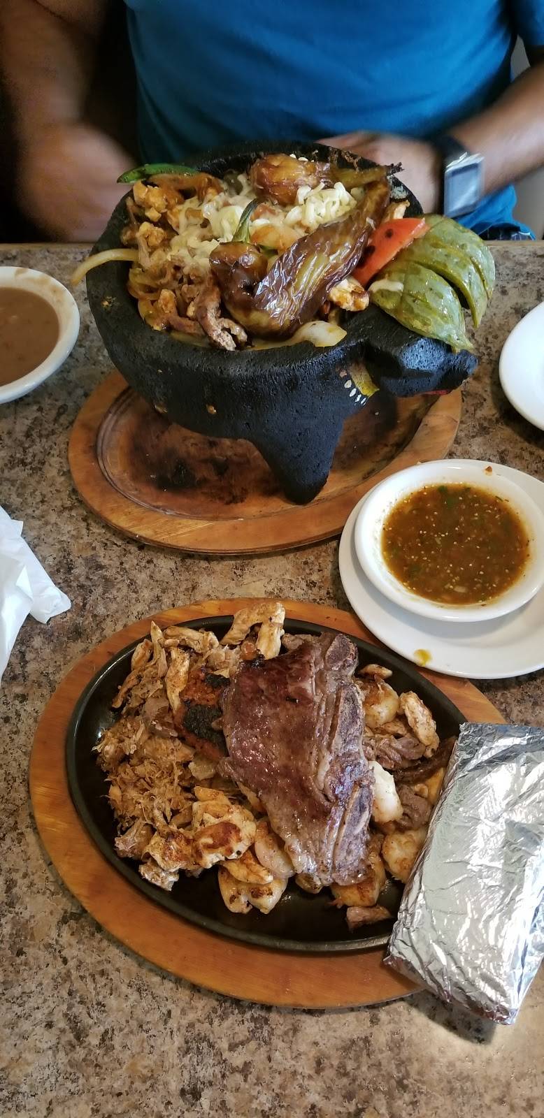 El Sombrero | restaurant | 6017 Nolensville Pike, Nashville, TN 37211, USA | 6154458758 OR +1 615-445-8758