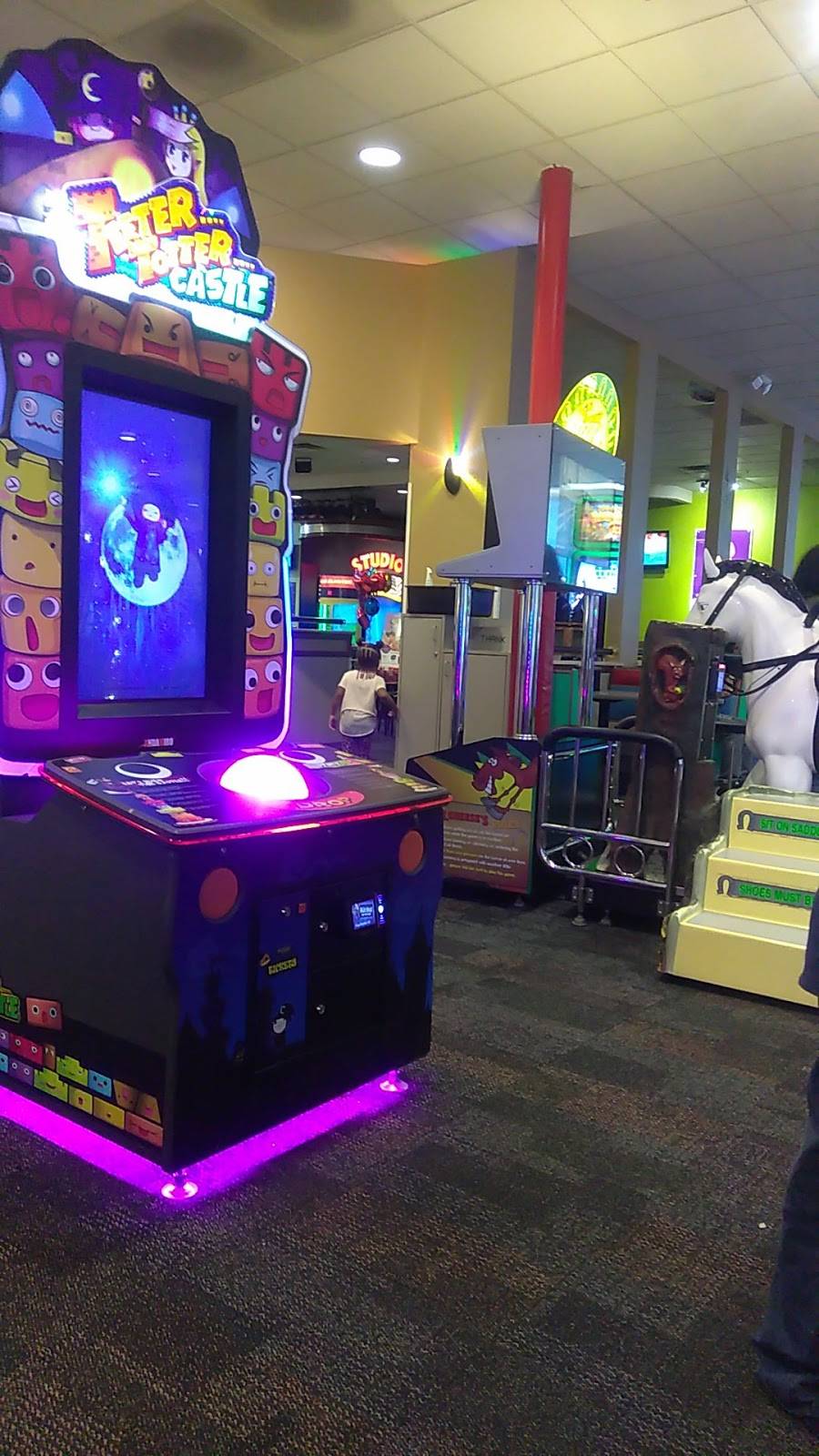 Chuck E. Cheeses | restaurant | 7601 W Ridgewood Dr, Parma, OH 44129, USA | 4408885700 OR +1 440-888-5700