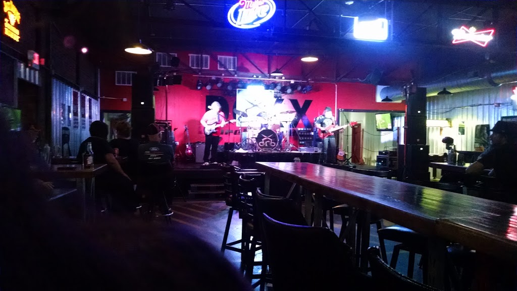 Doxx Bar | restaurant | 1219 5th St, Sioux City, IA 51101, USA | 7122243650 OR +1 712-224-3650