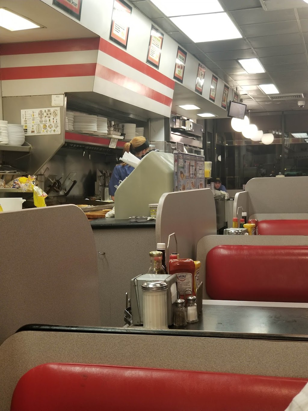 Waffle House | restaurant | 116 Marshall Rd, Jacksonville, AR 72076, USA | 5019827986 OR +1 501-982-7986