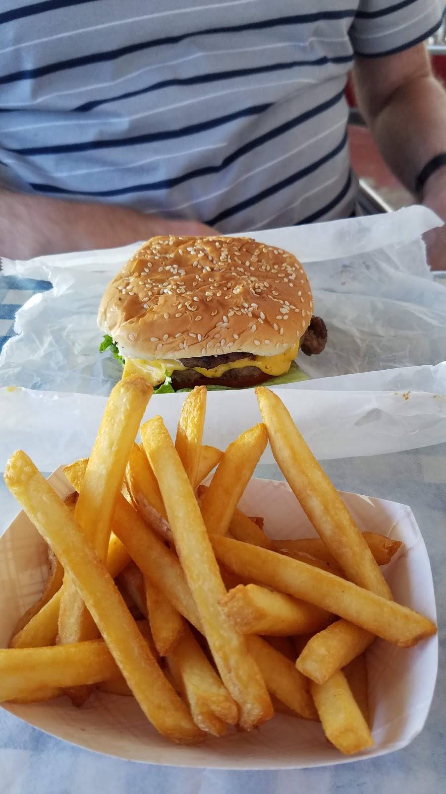 Hot Dog World | restaurant | 226 Kanuga Rd, Hendersonville, NC 28792, USA | 8286970374 OR +1 828-697-0374