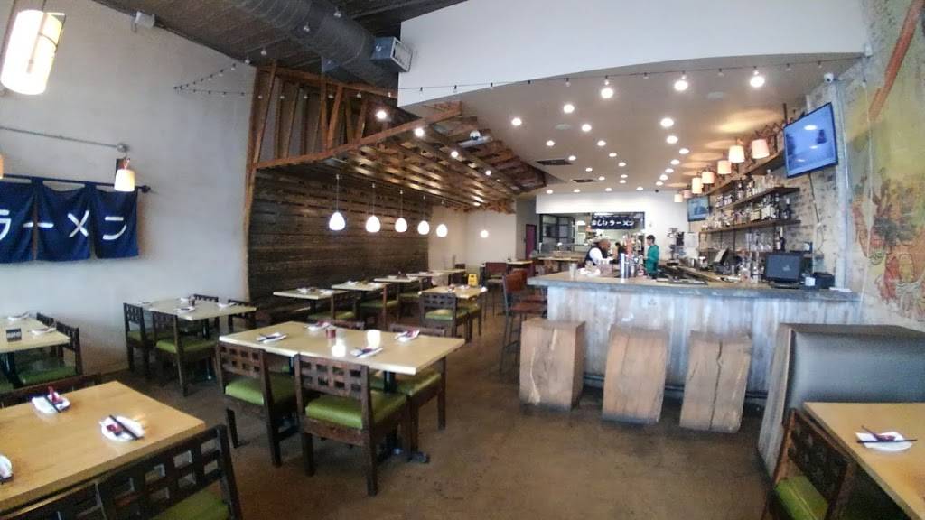 Tanoshii Ramen + Bar | restaurant | 2724 Commerce St, Dallas, TX 75226, USA | 2146516800 OR +1 214-651-6800
