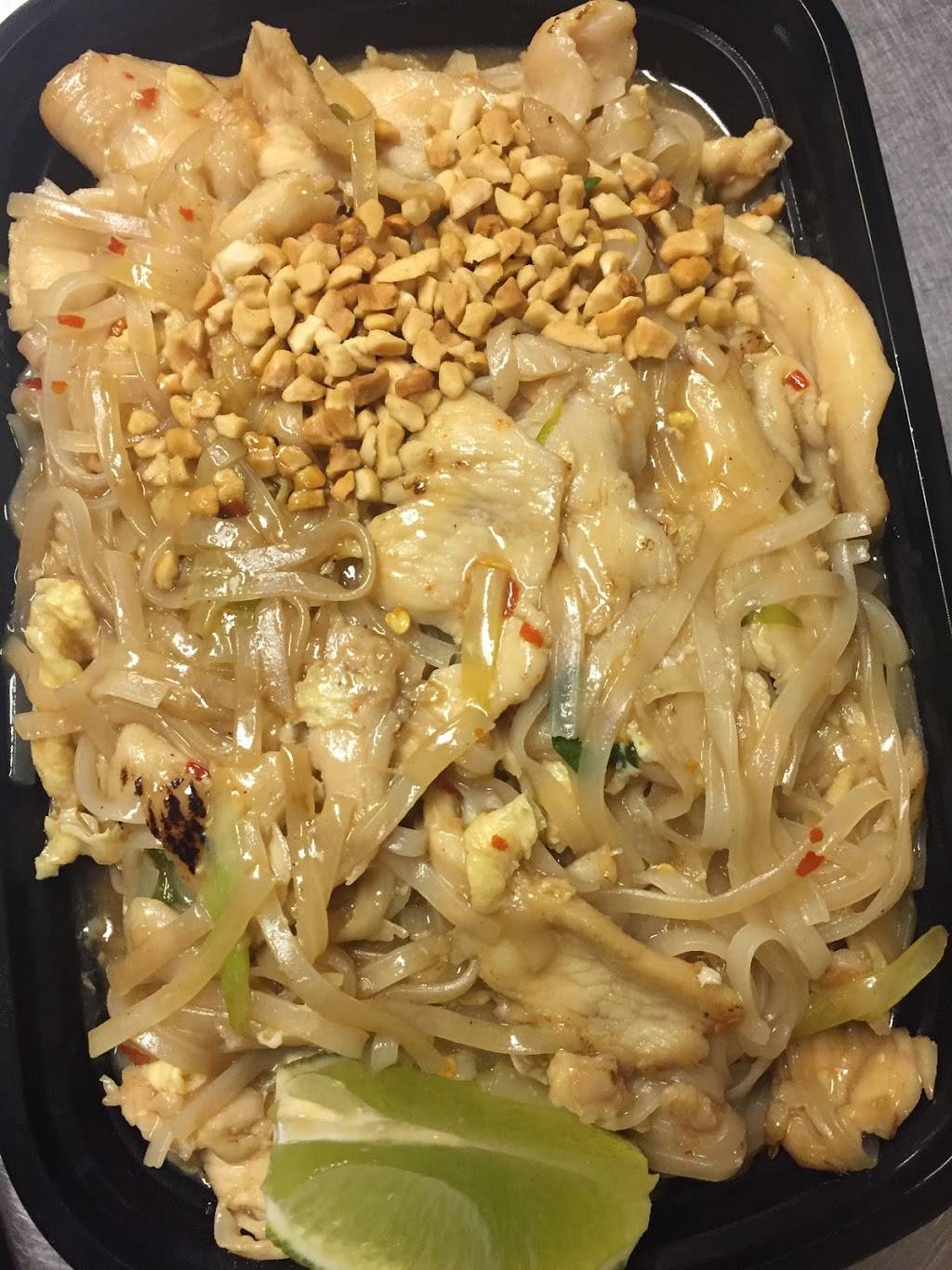 Von Thai | restaurant | 11494 E 10 Mile Rd, Warren, MI 48089, USA | 5864864930 OR +1 586-486-4930