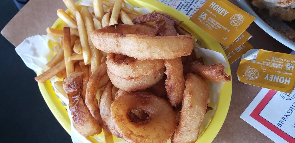 Sea Breeze Restaurant | restaurant | 27130 S Sandgates Rd, Mechanicsville, MD 20659, USA | 3013735217 OR +1 301-373-5217