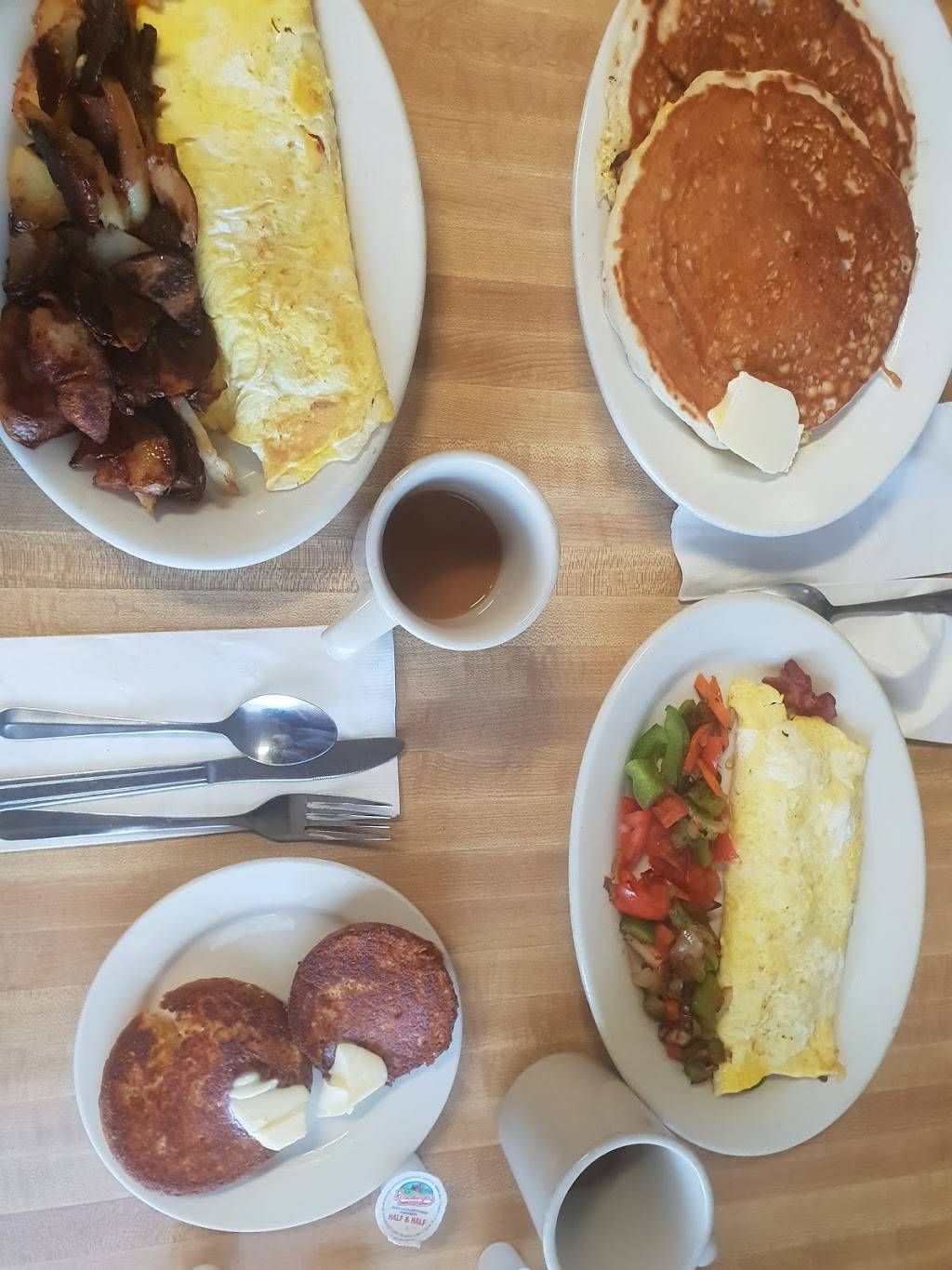 Muffins | restaurant | 1011, 138 W 4th St, Bridgeport, PA 19405, USA | 6102727587 OR +1 610-272-7587