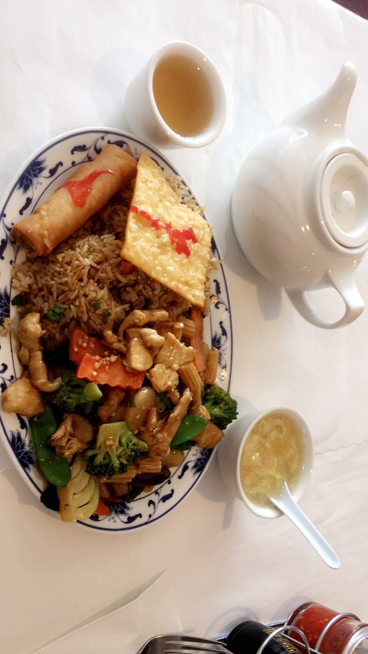 Amazing Kitchen | restaurant | 2211 N Tracy Blvd, Tracy, CA 95376, USA | 2098353888 OR +1 209-835-3888