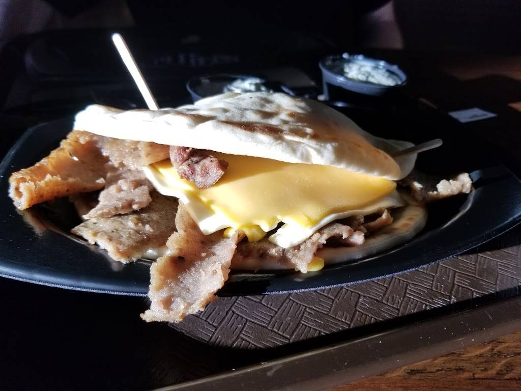 Mr Gyros Greek Food & Pastries | restaurant | 14983 W 119th St, Olathe, KS 66062, USA | 9133930104 OR +1 913-393-0104