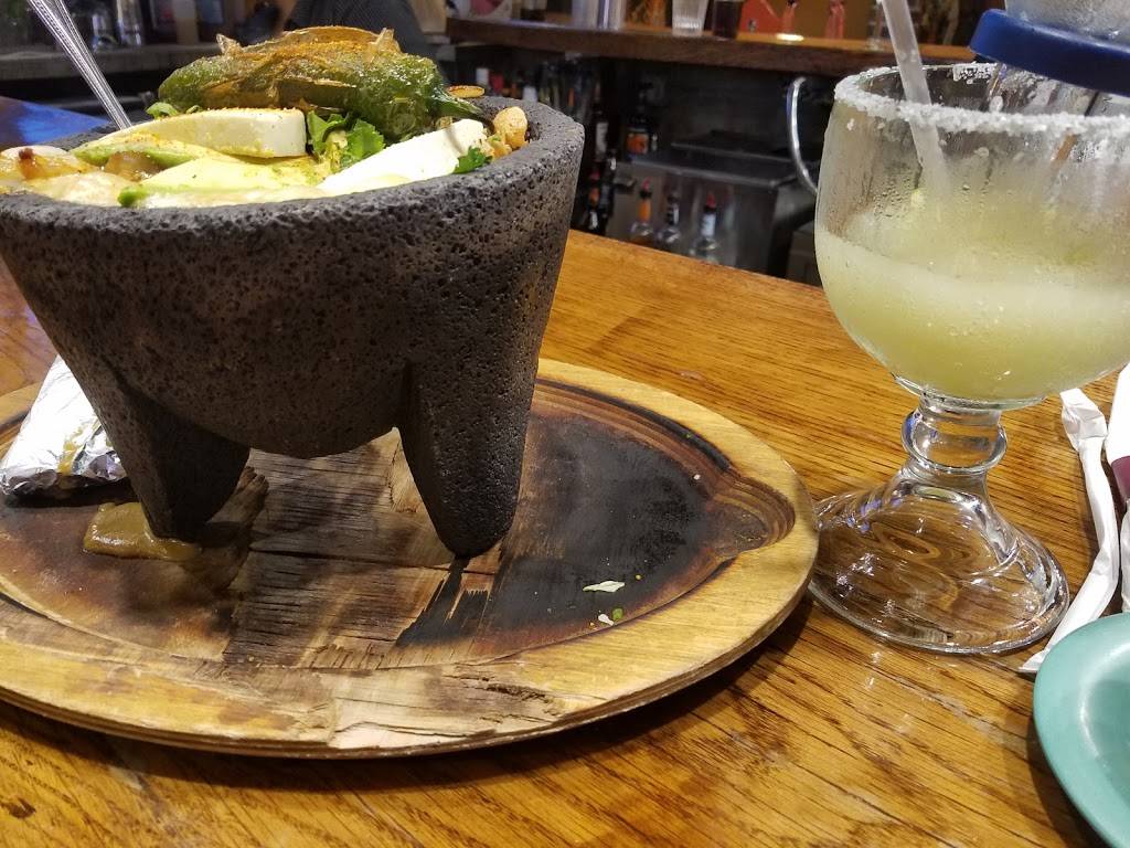 La Fiesta Mexican Restaurant | restaurant | 2090 E Kansas Ave, McPherson, KS 67460, USA | 6202450033 OR +1 620-245-0033