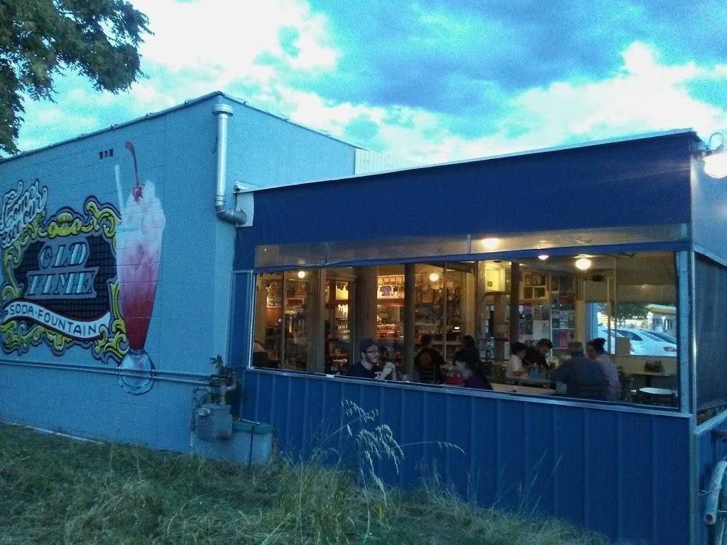The Blue Plate Diner | restaurant | 2041 S 2100 E, Salt Lake City, UT 84108, USA | 8014631151 OR +1 801-463-1151