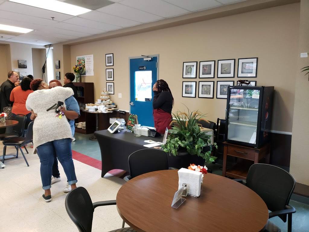 Ms. Petes Cafe & Catering | restaurant | 1860 Wilma Rudolph Blvd Suite 126, Clarksville, TN 37040, USA | 9312783233 OR +1 931-278-3233