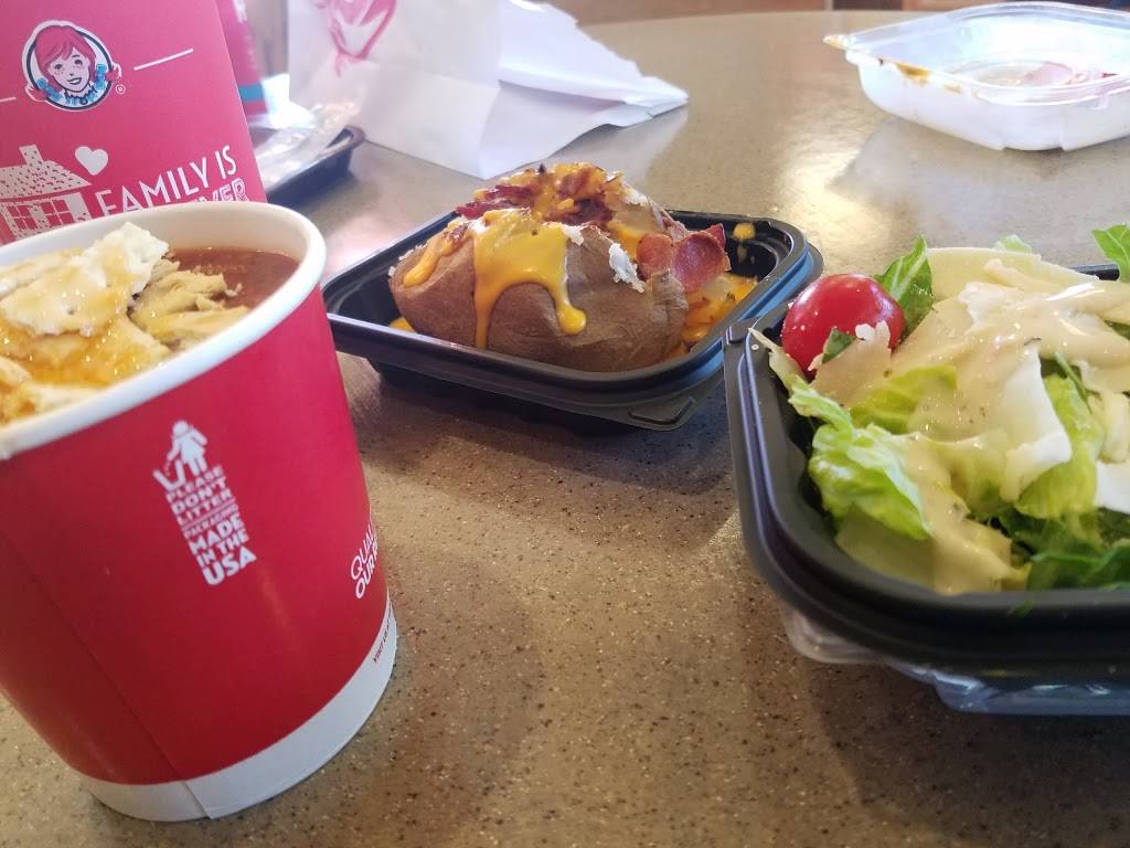 Wendys | restaurant | 1730 Hempstead Turnpike, East Meadow, NY 11554, USA | 5167944416 OR +1 516-794-4416