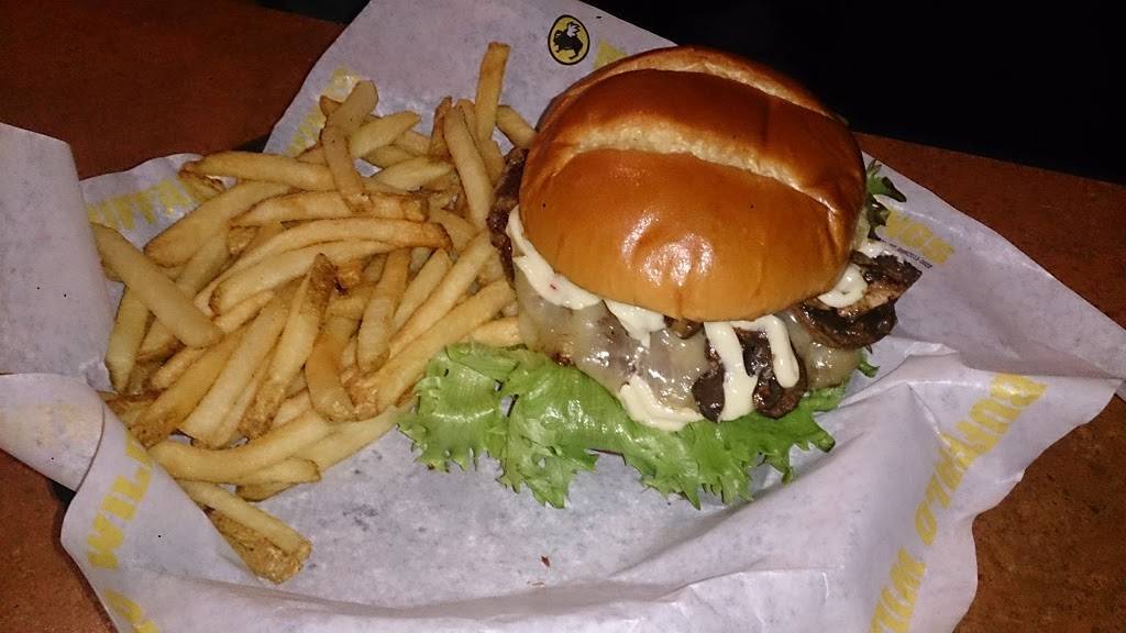 Buffalo Wild Wings | meal takeaway | 3525 W Carson St #163, Torrance, CA 90503, USA | 3105423400 OR +1 310-542-3400