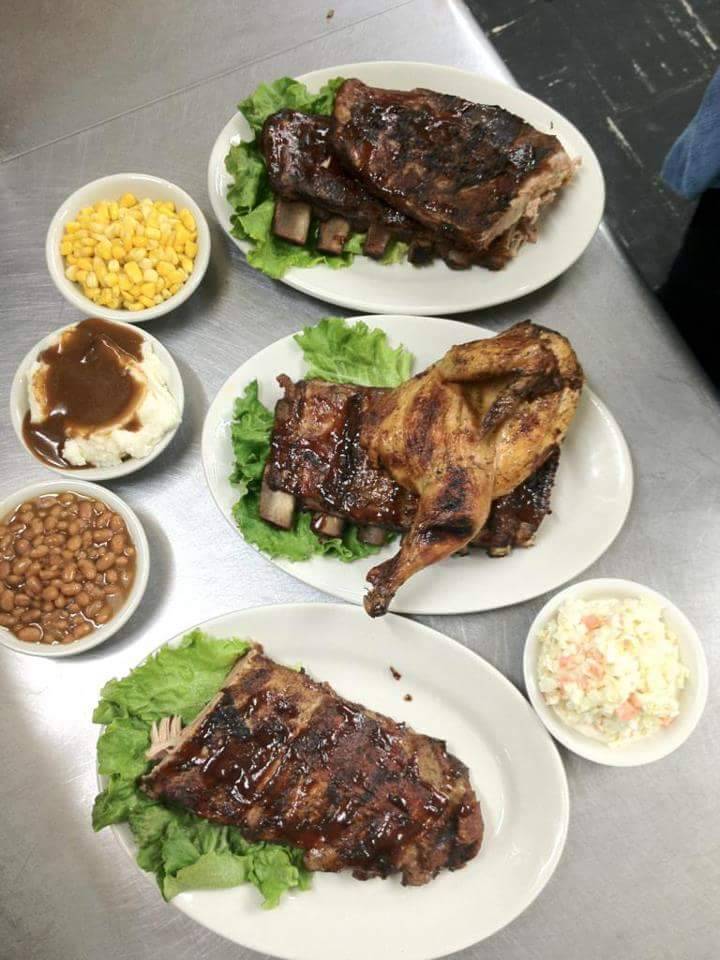 Bogeys Bar & Grill | restaurant | 3535 Upland Ave, Lowellville, OH 44436, USA | 3307506062 OR +1 330-750-6062