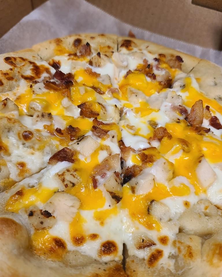 Riptide Rynos Bar & Grill | restaurant | 17230 Hwy 17 Ste 108, Hampstead, NC 28443, USA | 9108211500 OR +1 910-821-1500