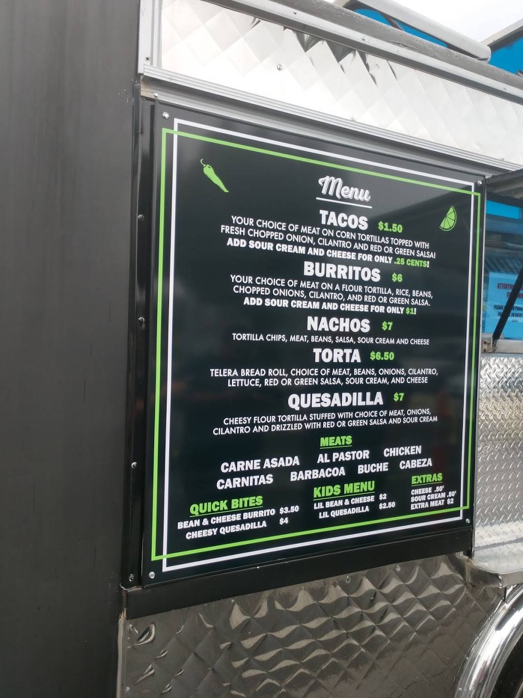 Danny Tacos | restaurant | 1400 Yosemite Pkwy, Merced, CA 95341, USA | 2092332807 OR +1 209-233-2807